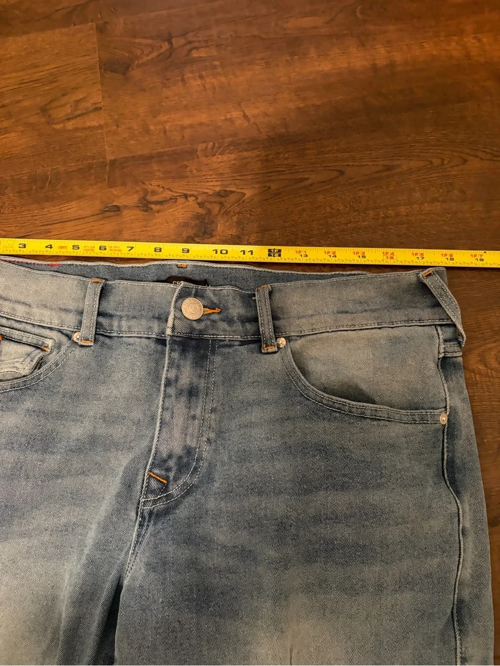 True Religion Geno Relaxed Slim Jeans Light Wash Flap Pocket SZ 34X31